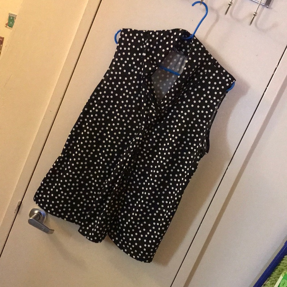 black and white sleeveless polka dots top